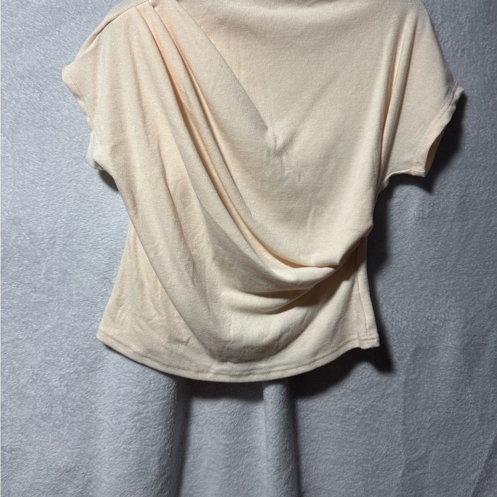 Draped Short Sleeve Top in Pale Peach
